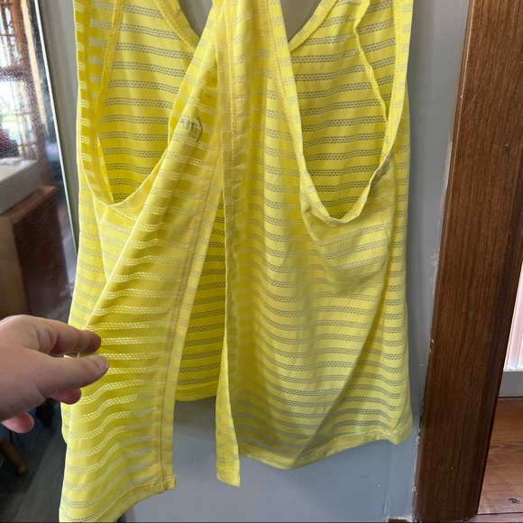 Zyia Nimbus split back tank Large - Picture 3 of 8